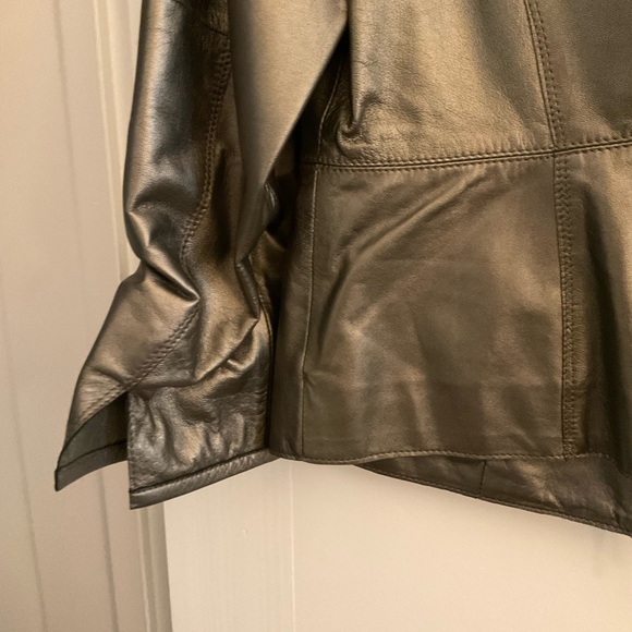 NWT gold leather jacket - Picture 4 of 5
